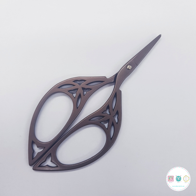 Sew Cool - Vintage Bronze Embroidery Scissors - Sewing Accessory - Tools