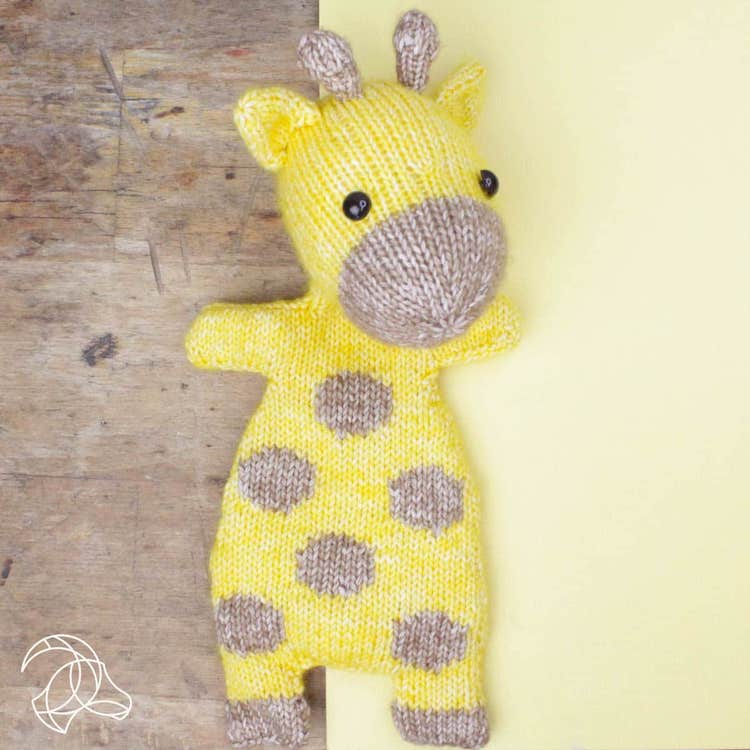 Ziggy Giraffe Knitting Kit by Hardicraft