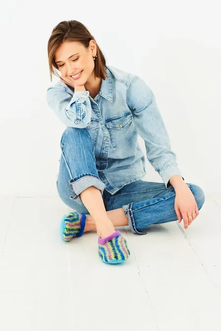 Knitting Pattern - Felted Knitted Slippers by Stylecraft 10291
