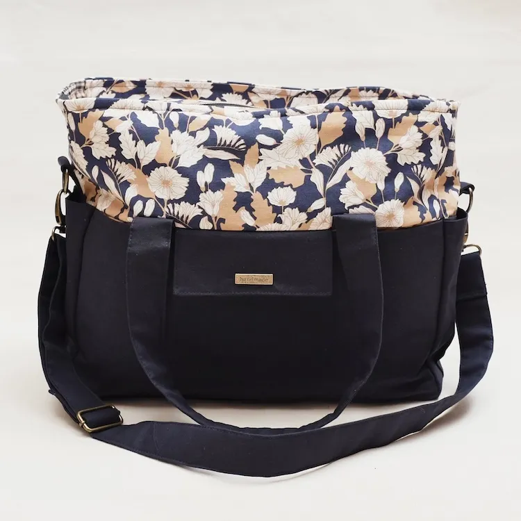 Thread Theory - Qualicum Bag Sewing Pattern