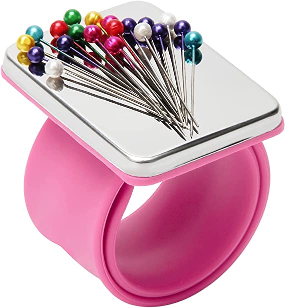 Magnetic Wrist Pincushion in Pink