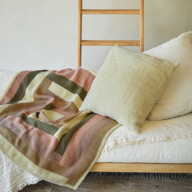 Gift Idea - Log Cabin Blanket Kit in Hayfield Bonus DK