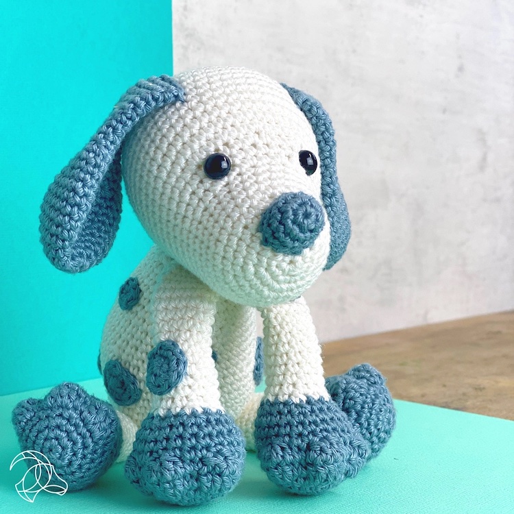 Brix Puppy Crochet Kit by Hardicraft