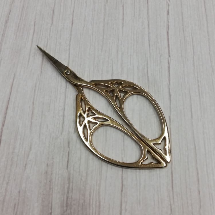 Sew Cool - Vintage Gold Embroidery Scissors - Sewing Accessory - Tools