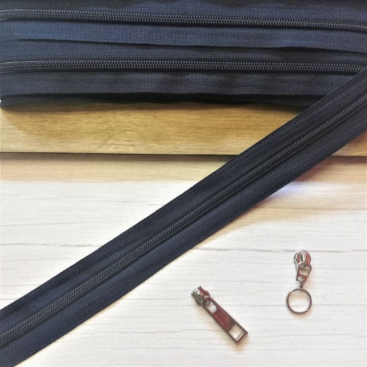 No 5 Navy Blue Zipper with Matching Coil by YKK - Sold by the Metre