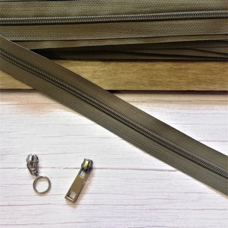 No 5 Kahki Green Zipper with Matching Coil by YKK - Sold by the Metre